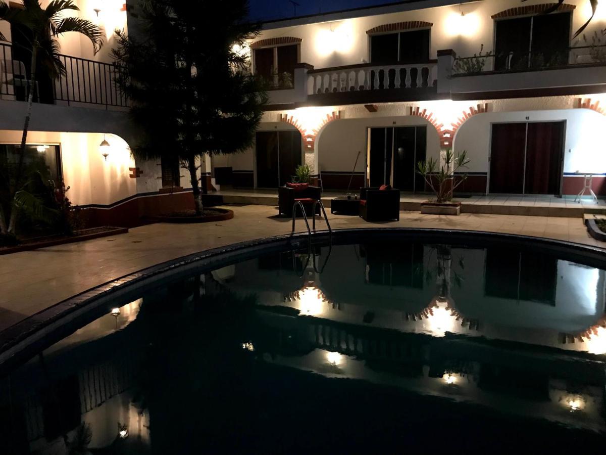 Nimat Hotel Бока Чика Екстериор снимка